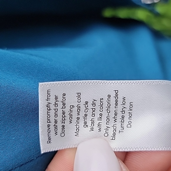 Athleta Womens Full Zip Hooded  Lightweight Jacket Blue Size Extra Small - Picture 10 of 11